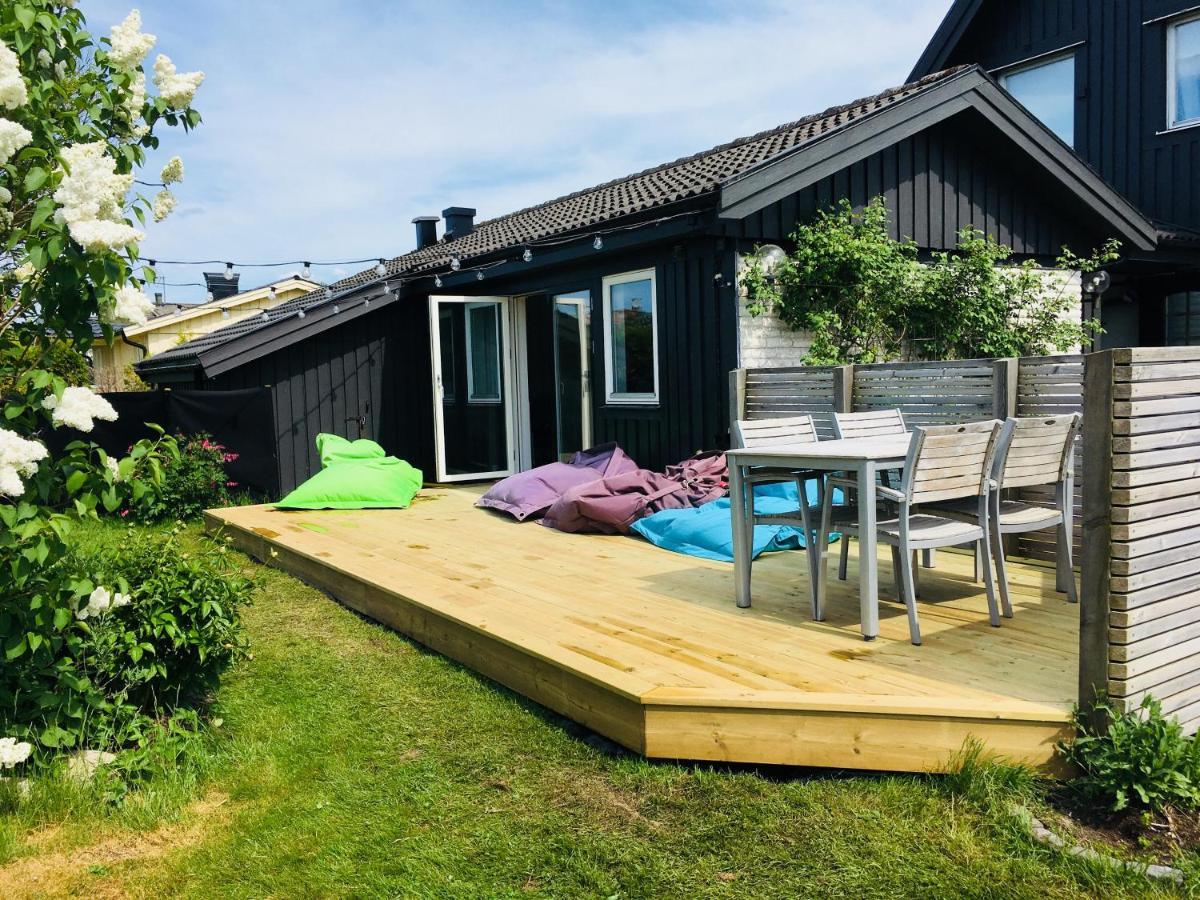 Surfers Guesthouse Åsa Buitenkant foto